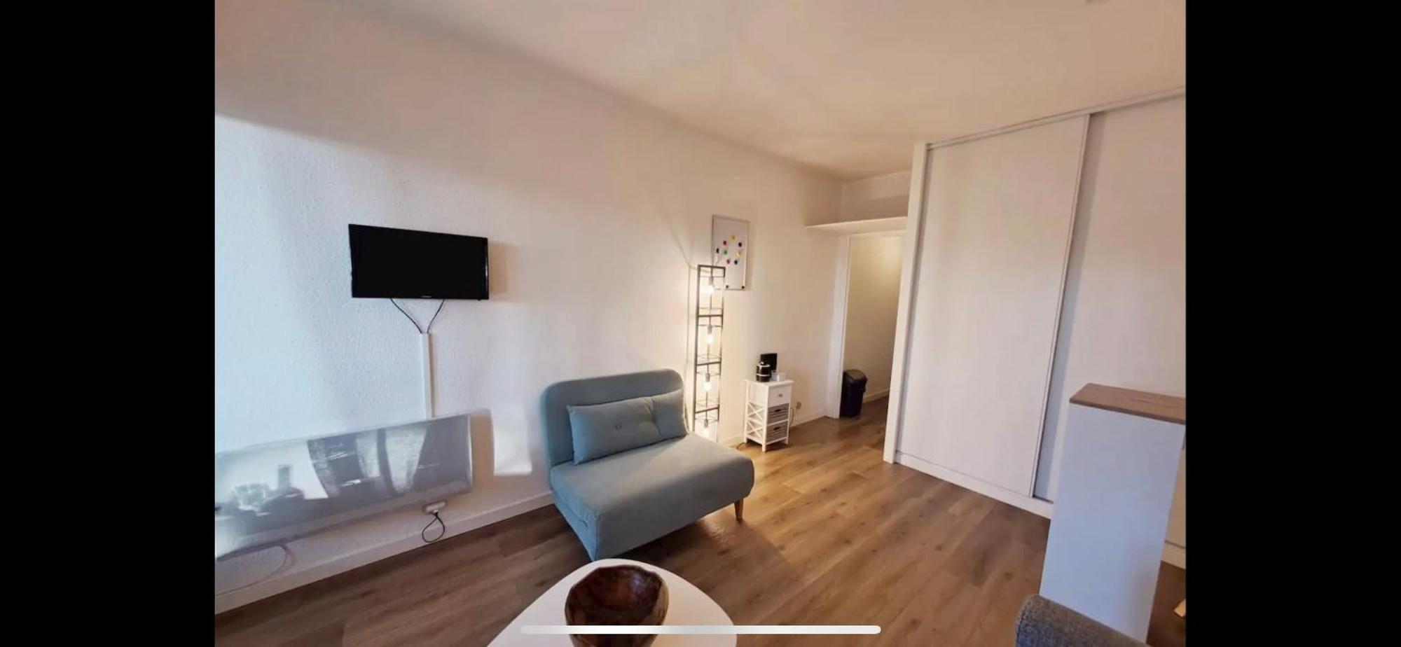 Port De Hyeres L'Etoile Marine Apartment Bagian luar foto