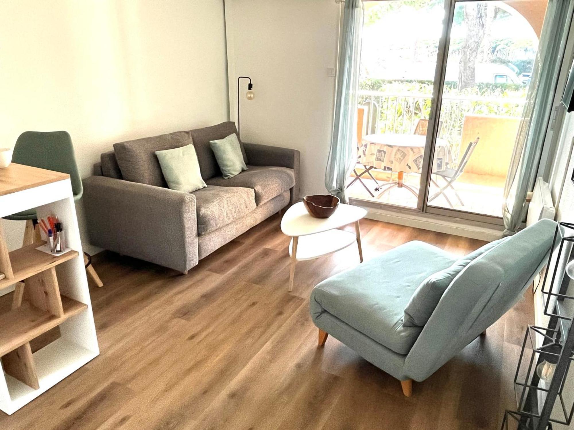 Port De Hyeres L'Etoile Marine Apartment Bagian luar foto