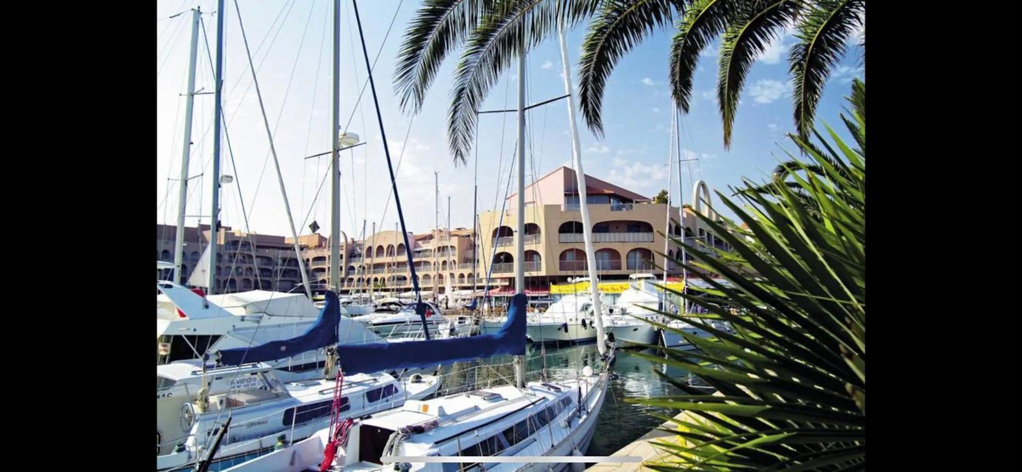 Port De Hyeres L'Etoile Marine Apartment Bagian luar foto